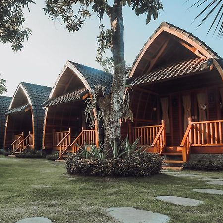 Lumbung Temu Homestay อูงาซัน ภายนอก รูปภาพ
